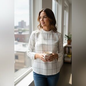 H&M White & Black Grid Pattern Window Pane Blouse, Size 8.